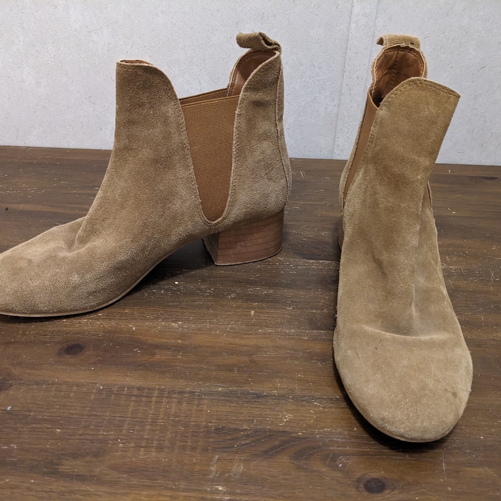 Topshop Tan Suede Chelsea Ankle Boots
